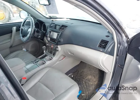 2013 Toyota Highlander Se V6 from USA, damaged, VIN 5TDBK3EH2DS276637